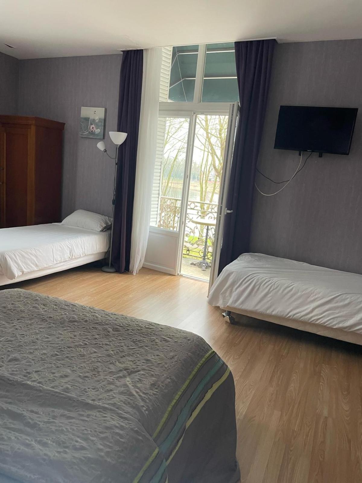 Hotel Le Beau Site Gien Exterior foto